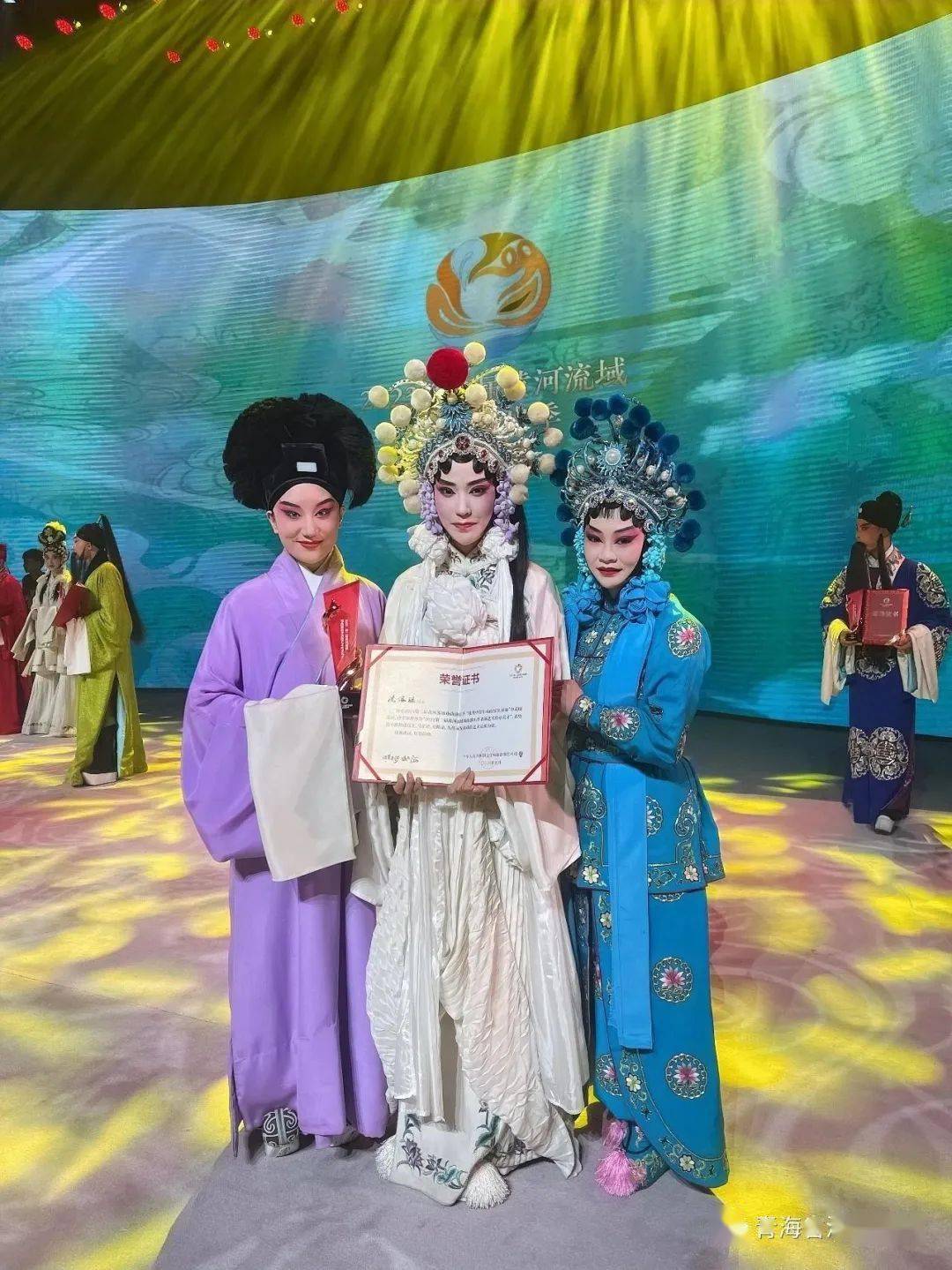 【文旅新闻】沿着黄河遇见海——青海平弦戏再次绽放江北水城_戏曲