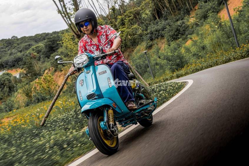 要复古更要赶潮流 试驾royal alloy gp150_搜狐汽车_搜狐网