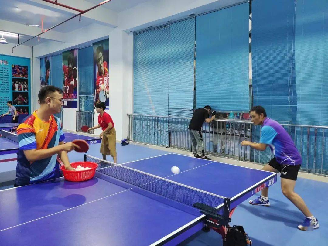 陵水县总工会乒乓球兴趣爱好班正式开班_训练_进行_交流