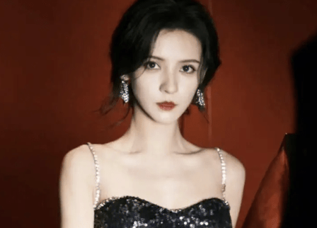 刘亦菲剧组的瓜?张予曦落井下石?窦靖童结婚?_资源_王菲_团队