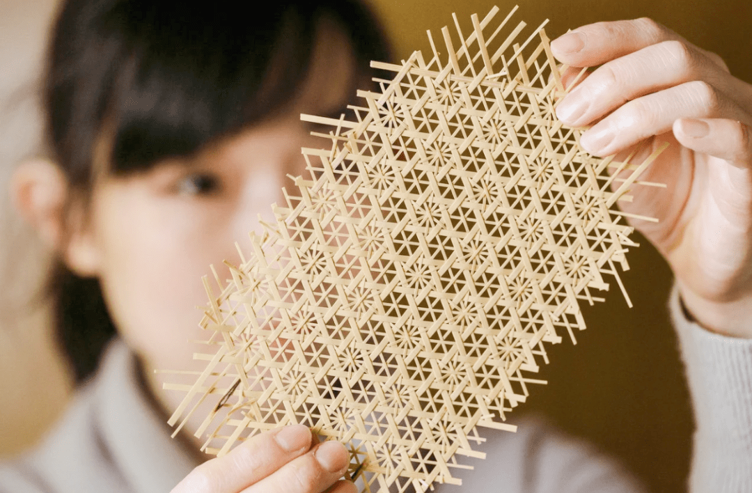 手工diy丨竹编vs藤编,谁与盛夏的适配度更高?_经纬_家具_绿色