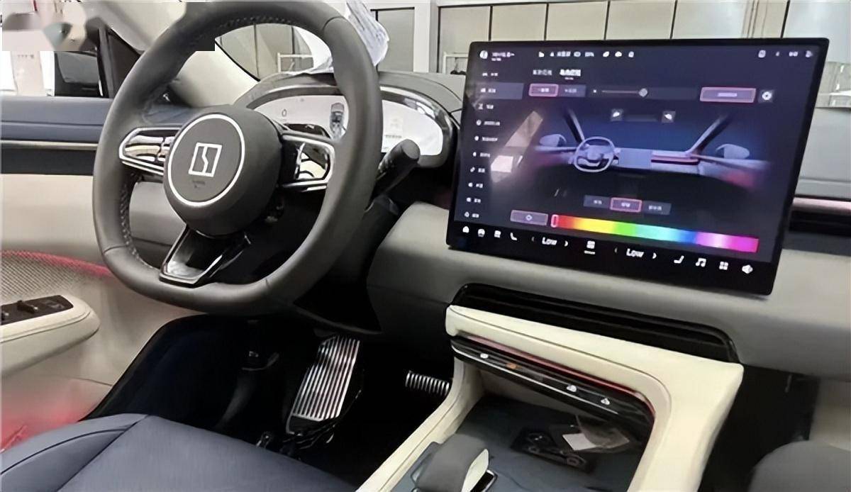 续航1032km!全新极氪001激光雷达版内饰谍照曝光_搜狐汽车_搜狐网