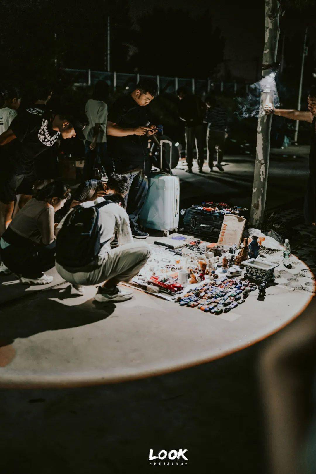 北京三大夜市之一 · 东鹏鬼市探秘_大柳树_东西_潘家园