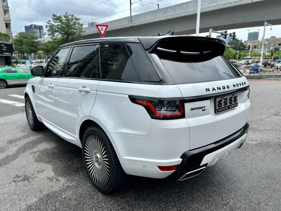 【特惠车型】路虎揽胜运动:越界动能凌越全境,瞬间激发你的驾驶欲望!