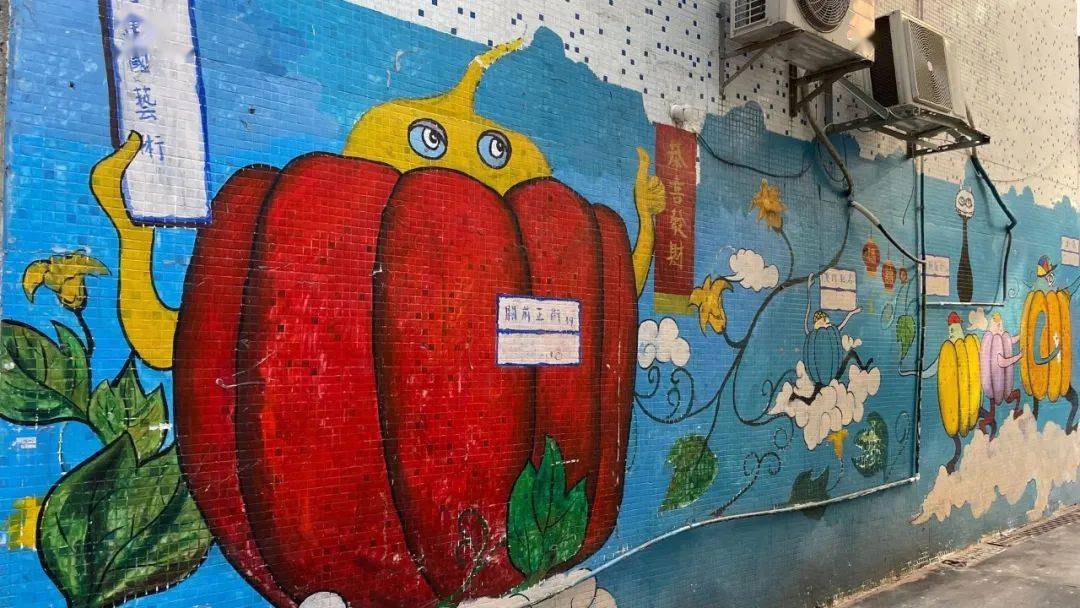 关前街是澳门最老的街道之一,与大三巴牌坊仅一街之隔,打卡完地标之后