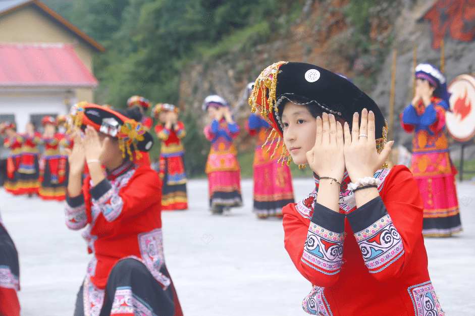 威宁彝族火把节即将迎来超级狂欢…_板底乡_活动_泰吉