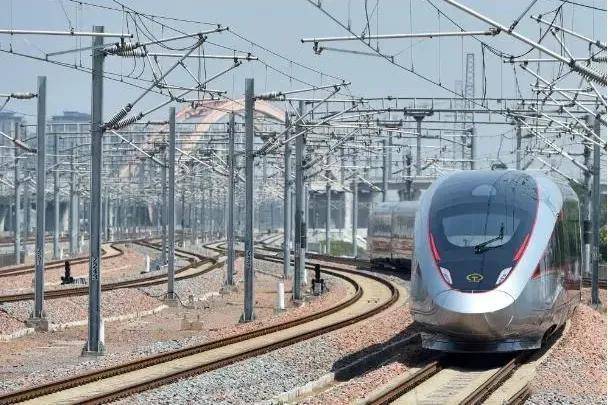 5级地震影响,8月6日,国铁集团郑州局担当g2074/5,g2076/3次郑州东