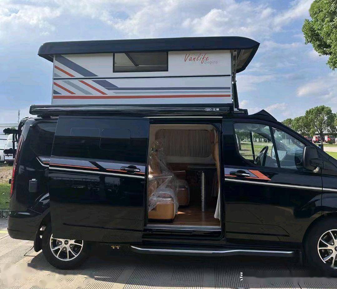 自驾游"神器",休旅版福特全顺曝光,可升降车顶设计,2.