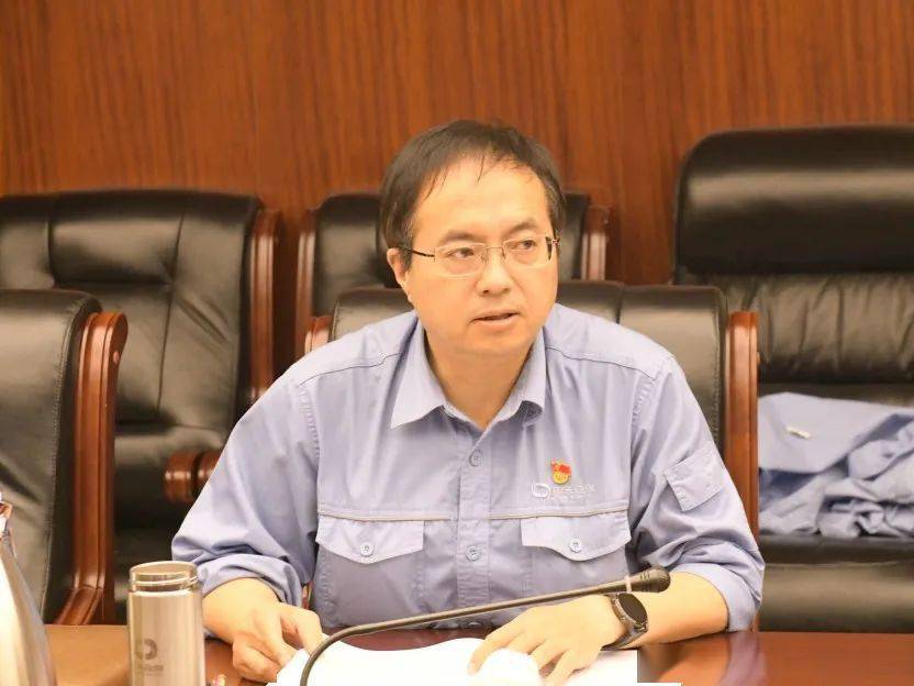 分公司党委委员,副总经理舒浩华就"热电部检维修作业信息系统和5s管理