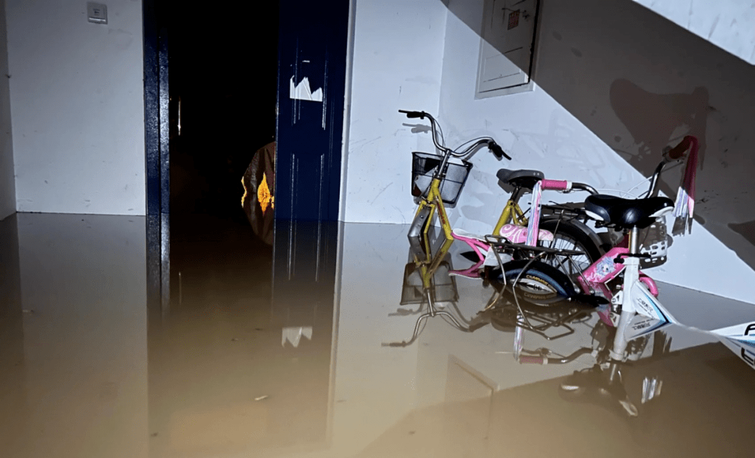 花大几百万买的房子漏雨?这6种房子谨慎购买,否则只能自己吃"苦果"