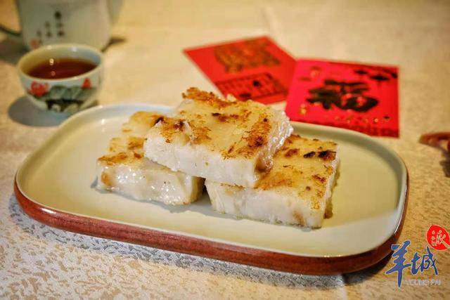 「开云 开云体育平台老广贺春」过年糕点情意浓步步登“糕”迎新年