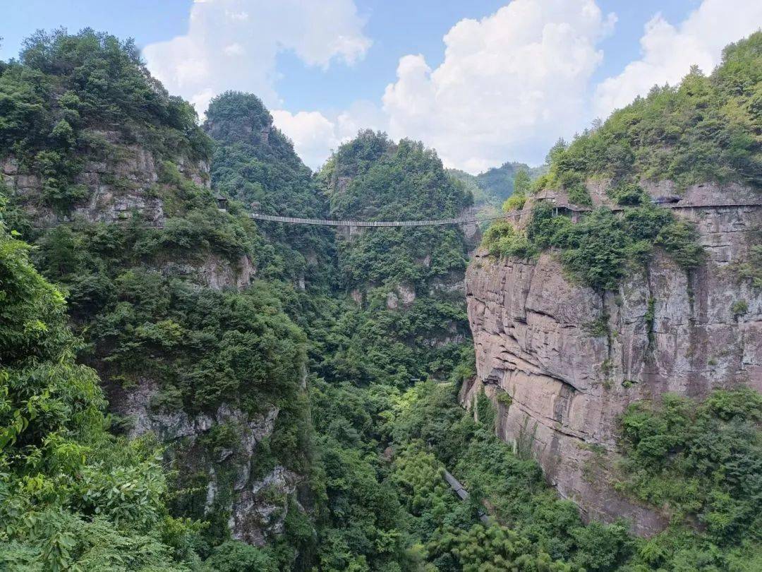 【图说·绍兴】游新昌穿岩十九峰吟留别_游泳_孩子_摄影