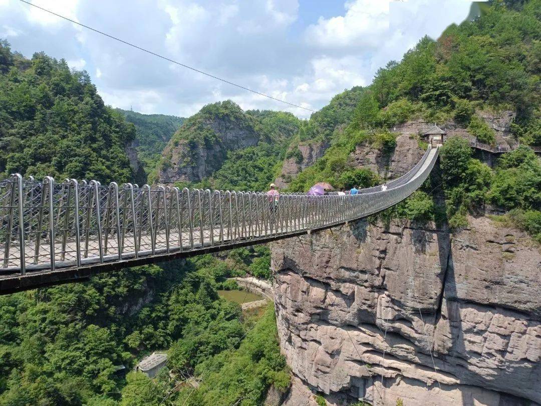 【图说·绍兴】游新昌穿岩十九峰吟留别_游泳_孩子_摄影