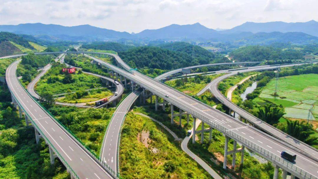 g65包茂高速公路桂林至梧州段同古互通立交改造项目开工