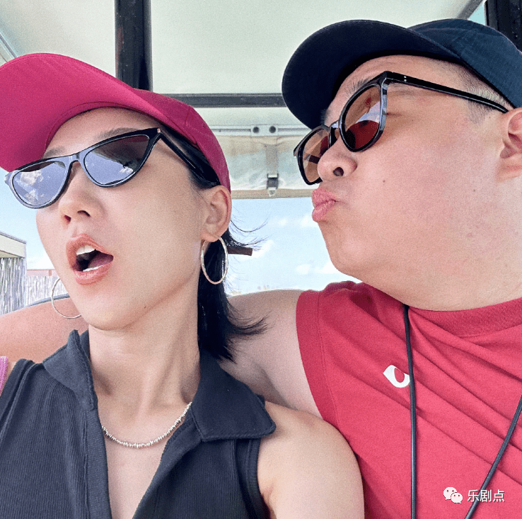 郝劭文妻子蜜月旅行大秀身材!穿泳衣长腿吸睛,不像8岁孩子的妈