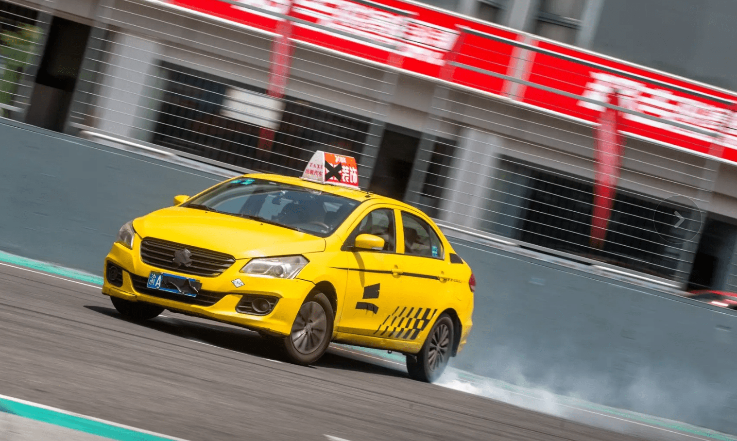 司机:朋友接我去上海国际赛车场玩,来回5天全程打表_唐文浩_出租车