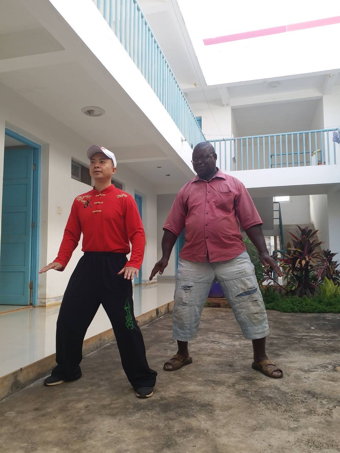 在"西"游时收了一个"洋徒弟"丨我的援外医疗故事⑩_费列西_医生_医学