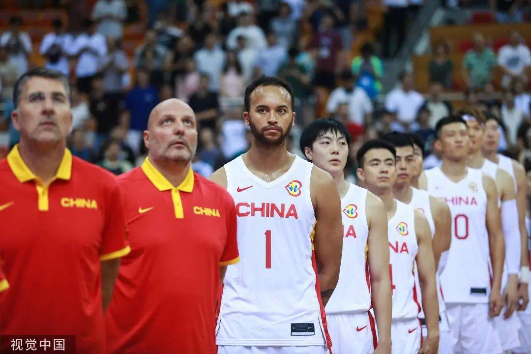 中国男篮12人大名单出炉！