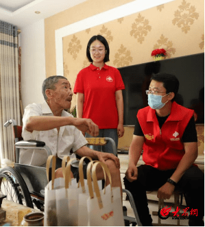 端午粽飘香 浓浓福彩情 潍坊福彩开展端午节送温暖活动
