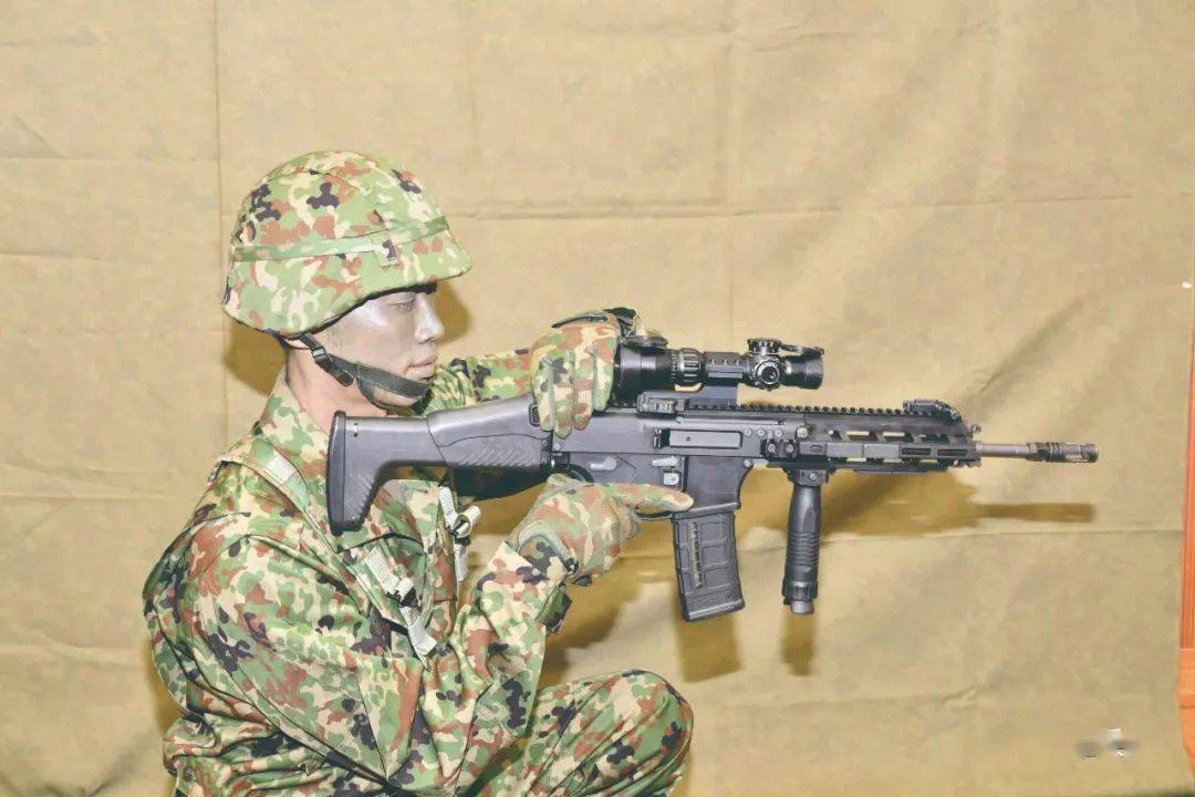 日本新型20式步枪全揭示,枪械部件精准剖析!_枪机_导轨_枪管