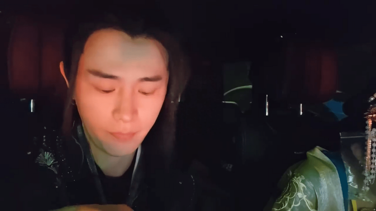 童锦程身没白健!“南童北泽”之争一触即发:八角笼中一决高下_陈泽_直播_比赛