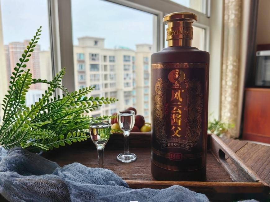 新疆名酒伊力特,明明在当地独占鳌头,为何出了新疆却很难见到?