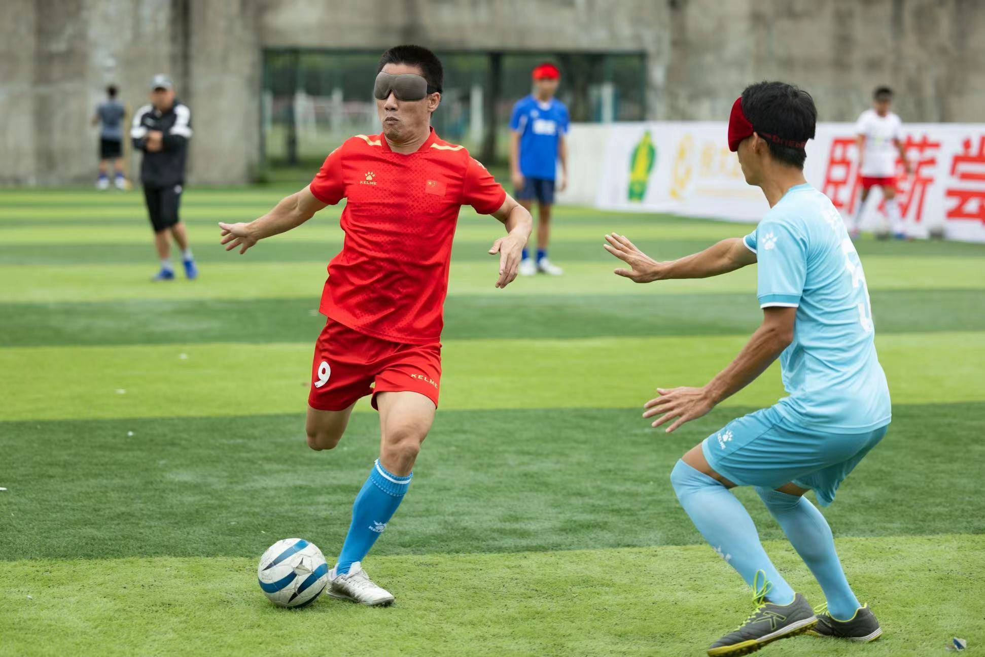 中国盲人足球队自2008年北京残奥会以来,取得了骄人的战绩,堪称世界强