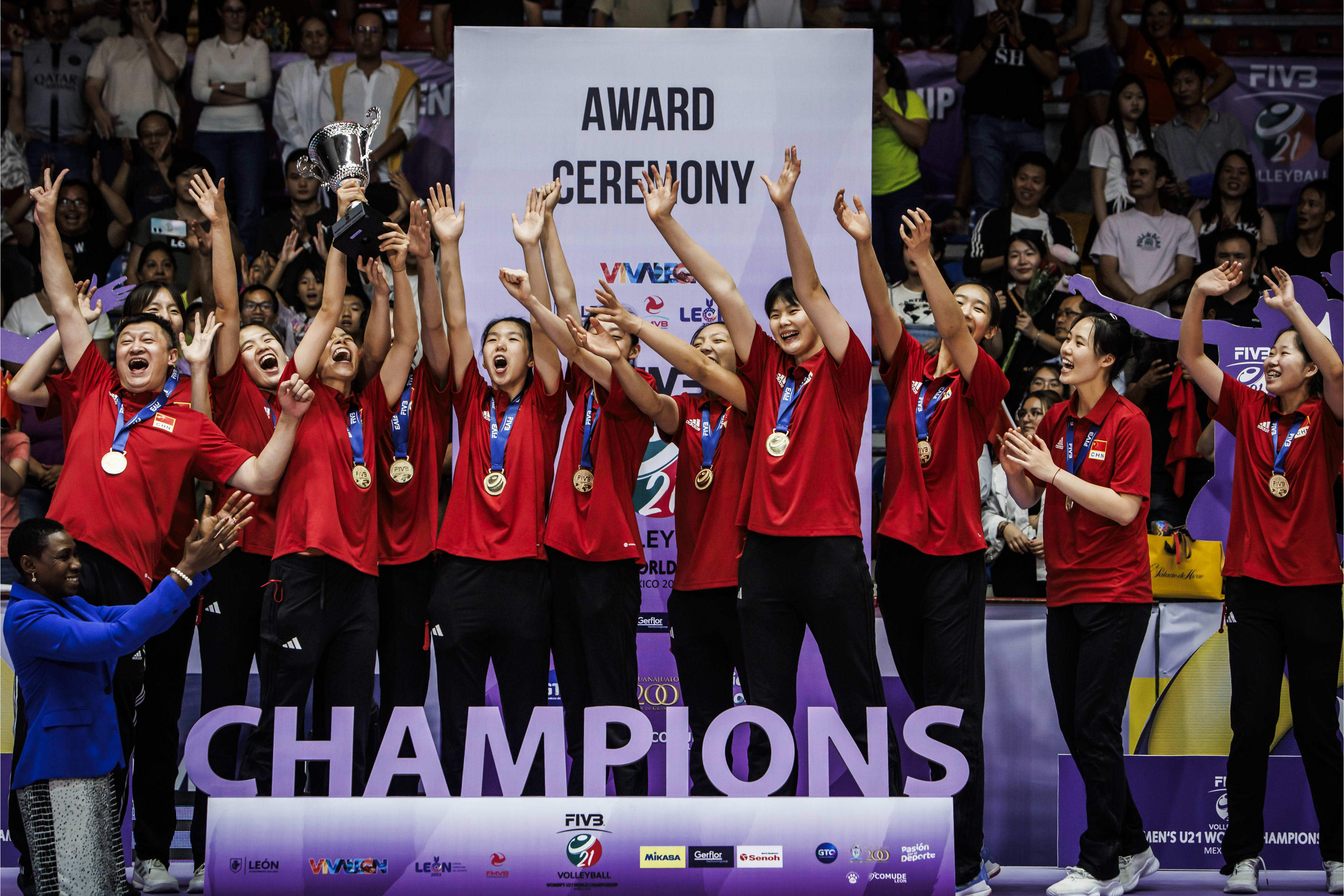 中国队夺得u21女排世锦赛冠军_得分_庄宇珊_主攻