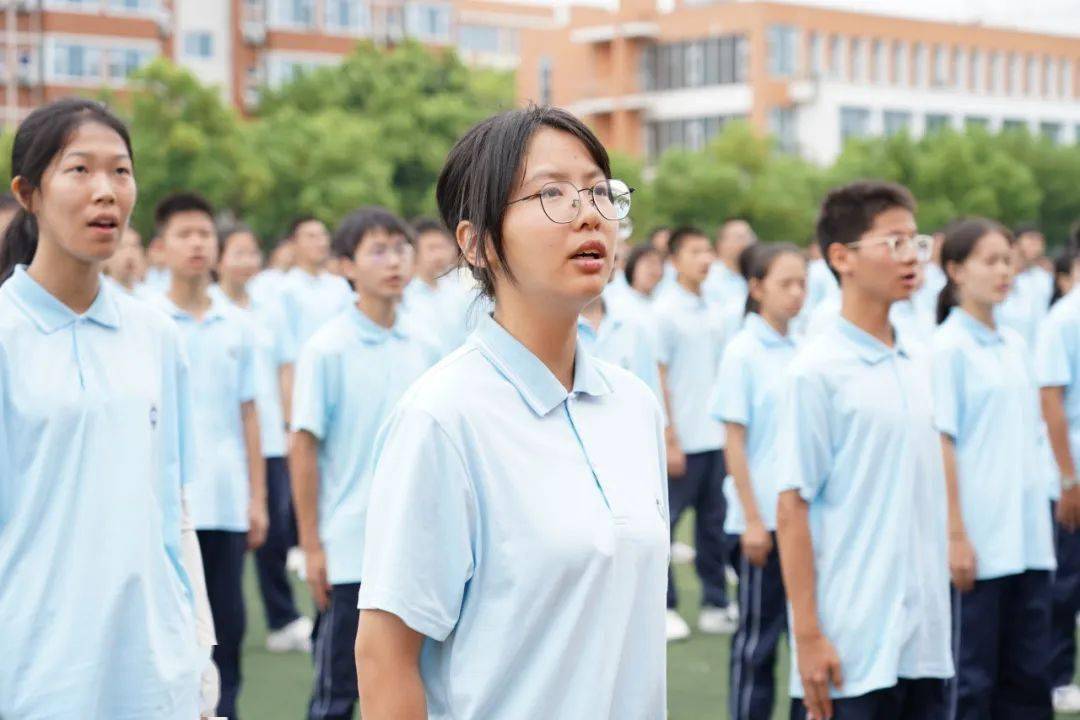 少年英姿飒 | 长沙市一中2023年新生军训胜利闭营!