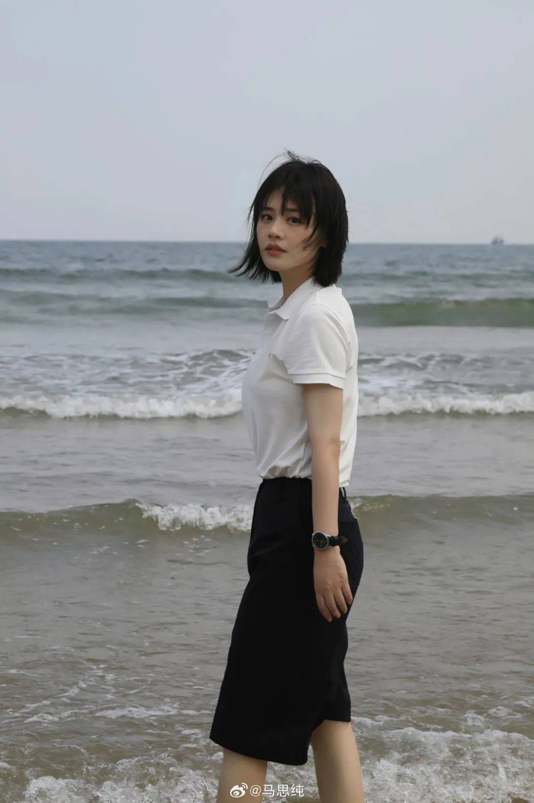 美拉德的妆容也有一种绒毛感,就像马思纯这种自身的睫毛本来就很长