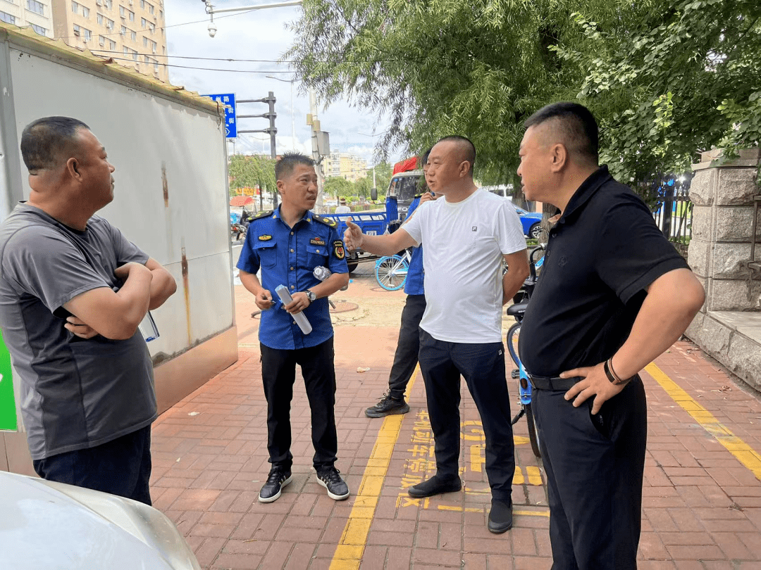【工作动态】龙潭区城市管理执法大队——创卫有我 城管先行_整治_问题_油烟