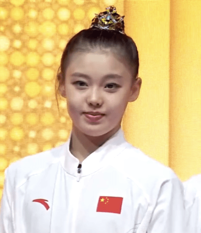 在最后一日集体单项决赛里,由沙坪坝小花丁欣怡与郭崎琪,郝婷,王澜静