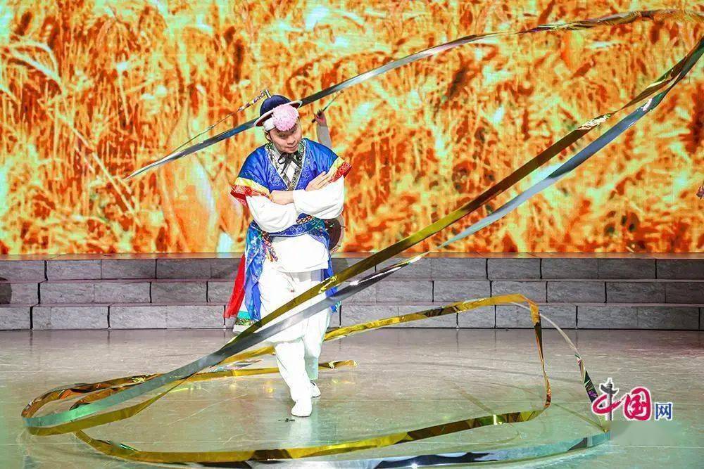 【石榴花开 籽籽同心】让非遗文化"活起来" 朝鲜族农乐舞绽放新光彩