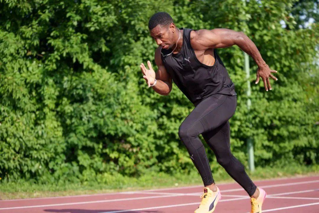 在布达佩斯世锦赛夺冠的6位选手格兰特·霍洛威(美国,男子110米栏)