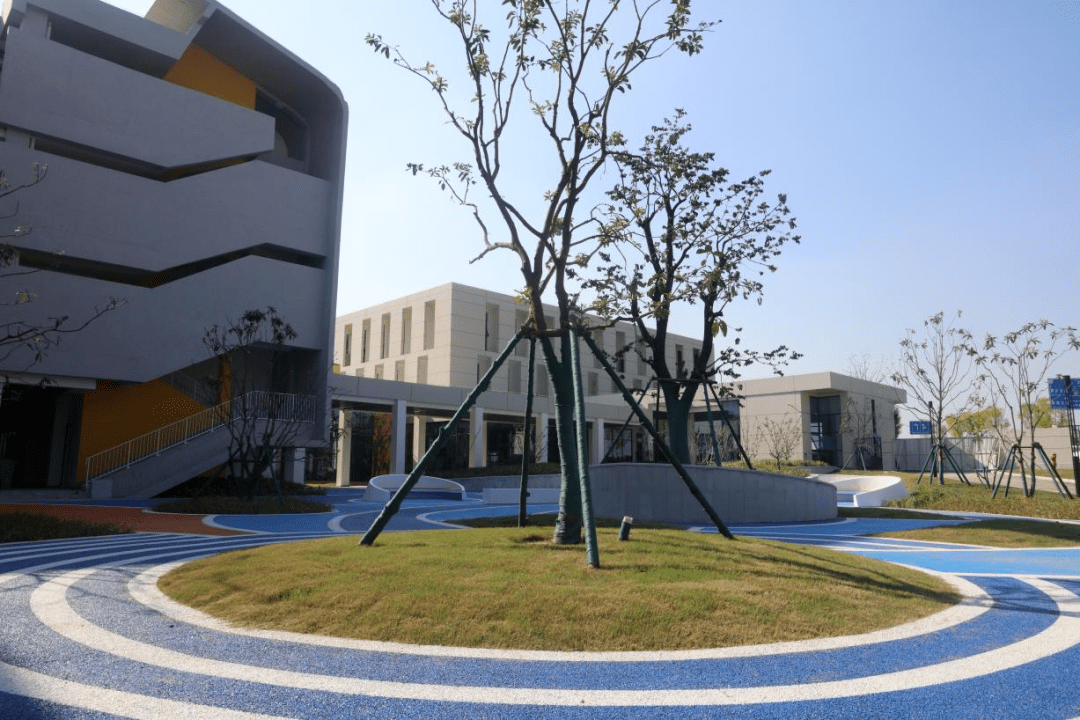 长江大学沙市附属中学开学 3000个学位_教室_教育_发展