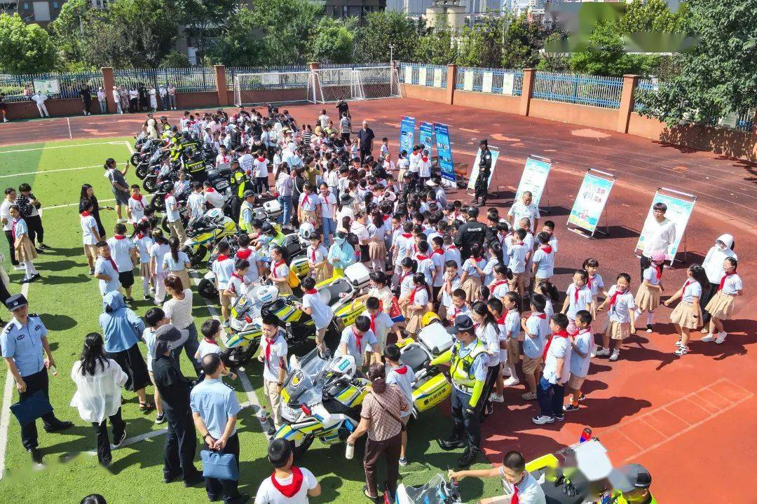 缤纷开学季 点亮童心梦泗县大路口镇大季小学上好开学第一课_教育