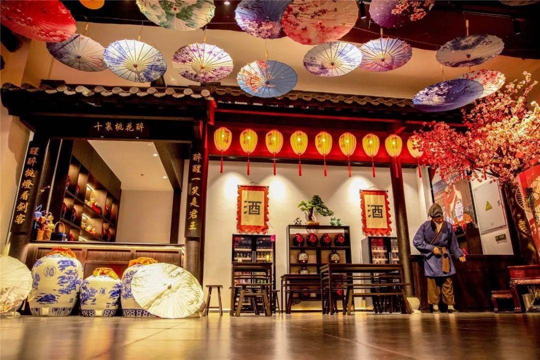 红门御宴包含妆造司,钱庄,御箭,众乐博戏,月下瑶光,十里桃花醉,风雅集