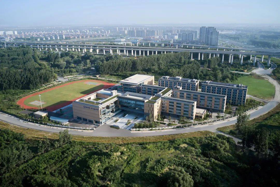 郑州市103高级中学新校区:营造复合型,交往型,实践型,修身型"城市书院