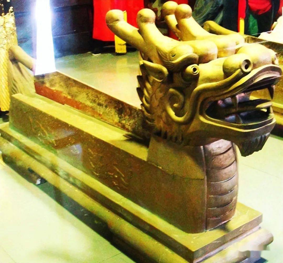 下斩奸臣的4大兵器,除了打王金鞭,其余3个是什么_尚方宝剑_龙头_皇帝