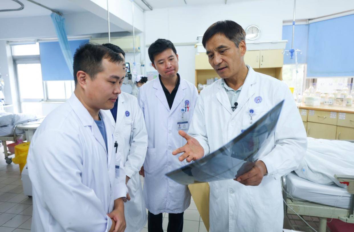 长海医院刘建民:更多国际循证依据将来自中国临床研究|大医生说_问题