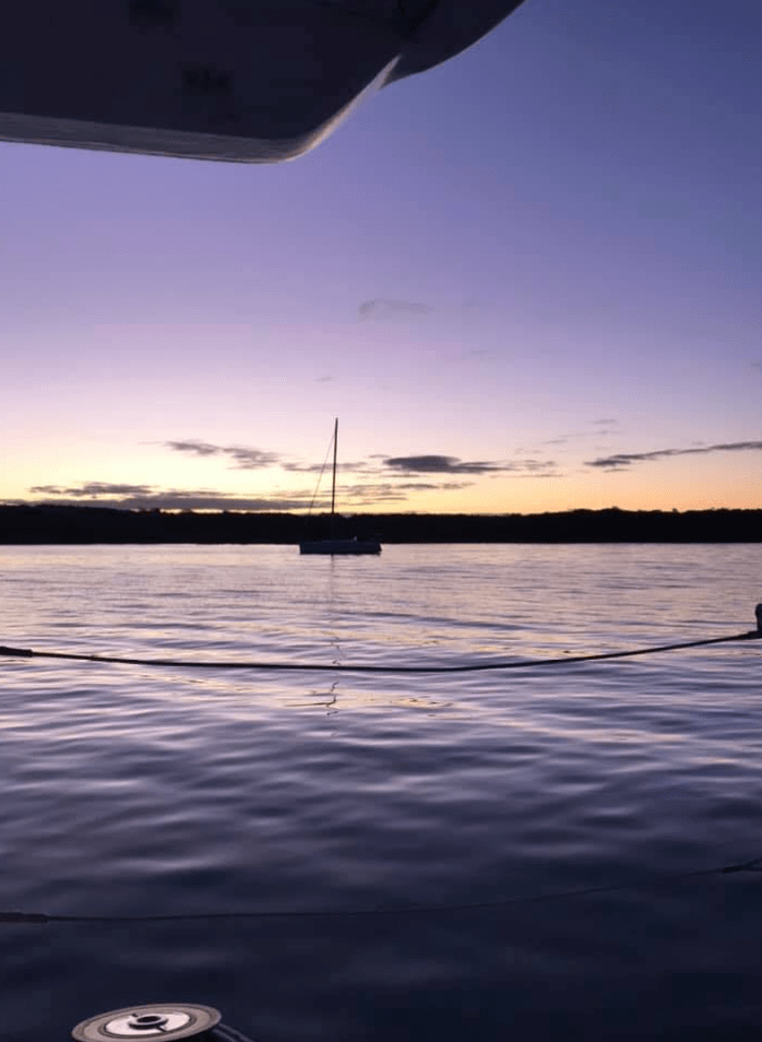 "这些人搬到船上居住,每天捞海鲜看海景,拒做房奴……_图片_生活_来源