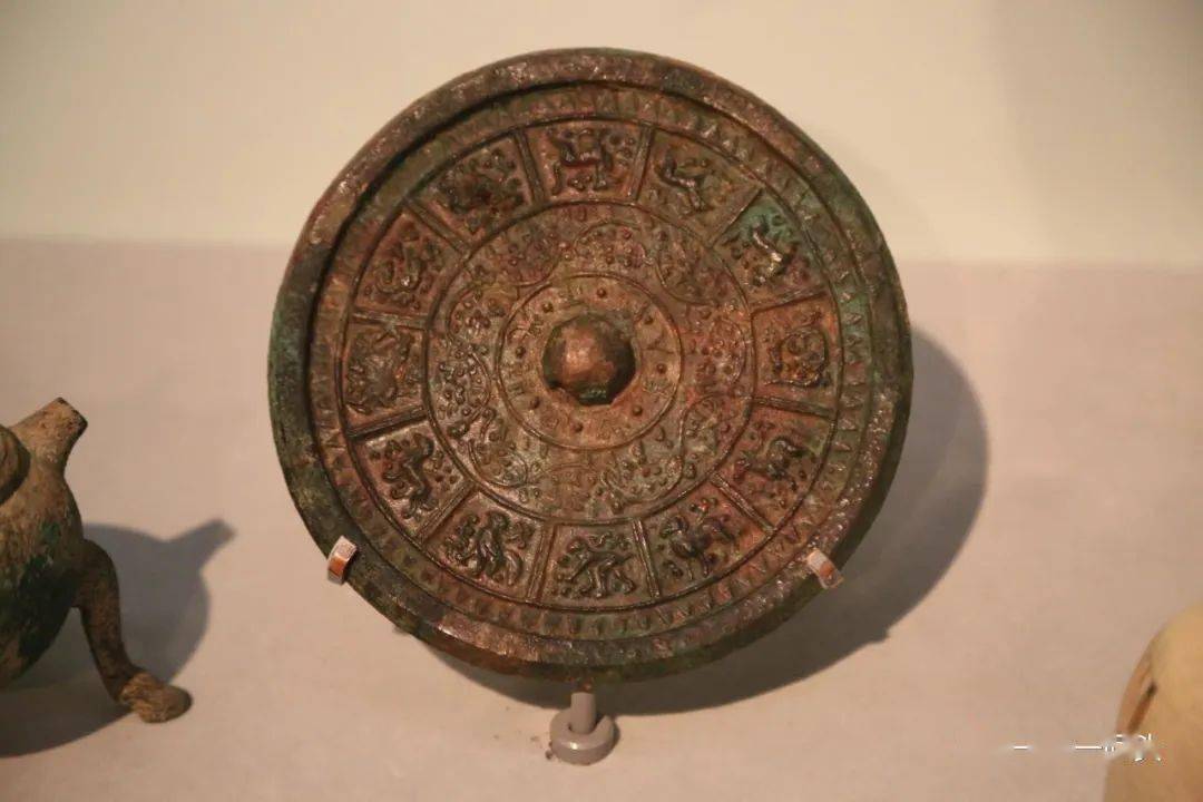 中国国家博物馆中国古代铜镜文化之铜镜的功用与艺术_手机搜狐网