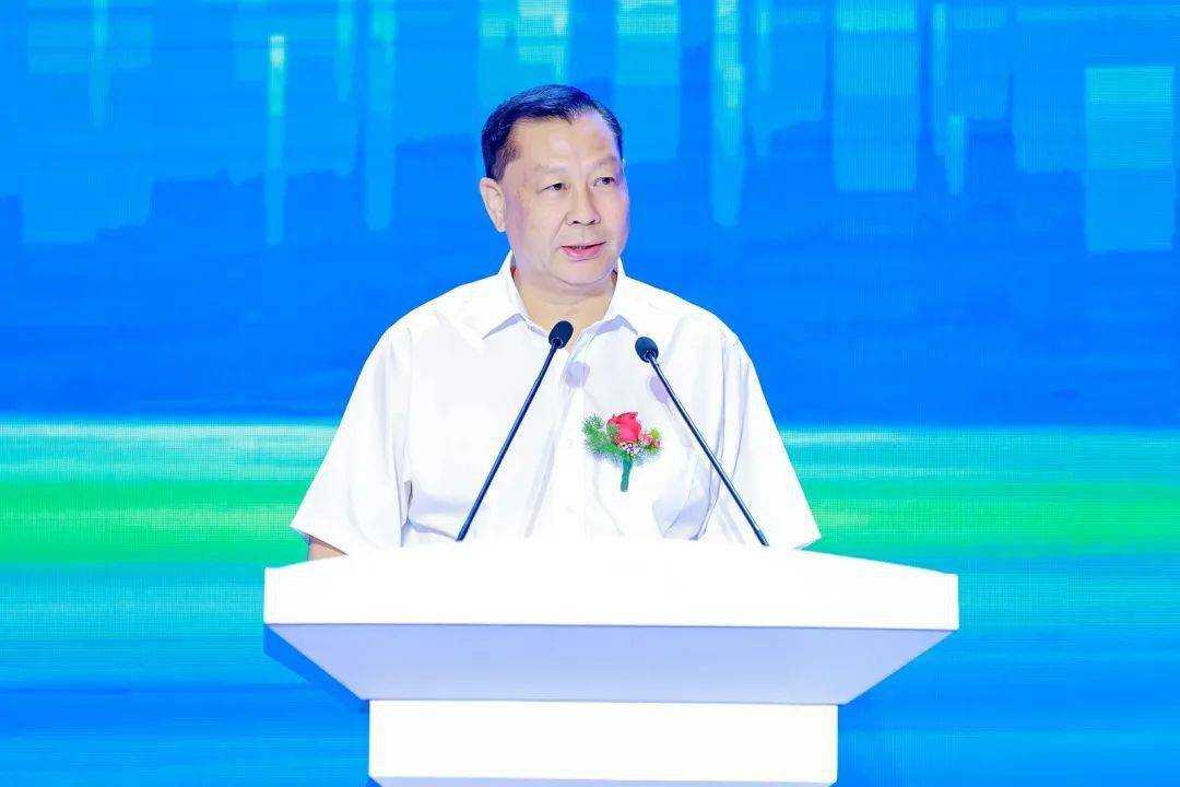 中国建筑装饰协会会长王中奇表示:"福田区的这些政策措施,不仅是对