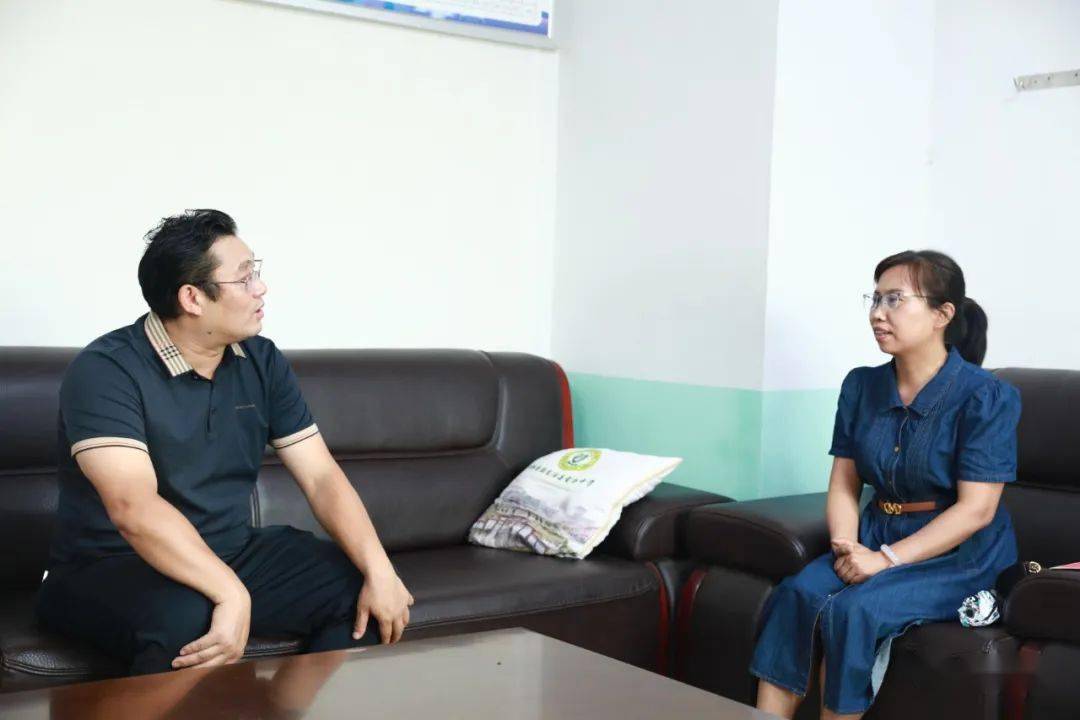 吴廷友开展第39个教师节走访慰问活动_县教育局_建设_县人民政府