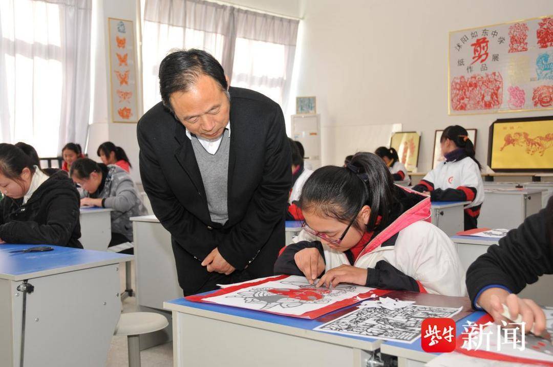 13年坚守,他让沭阳教育 "洼地崛起",沭阳如东中学党委书记,校长周桂官