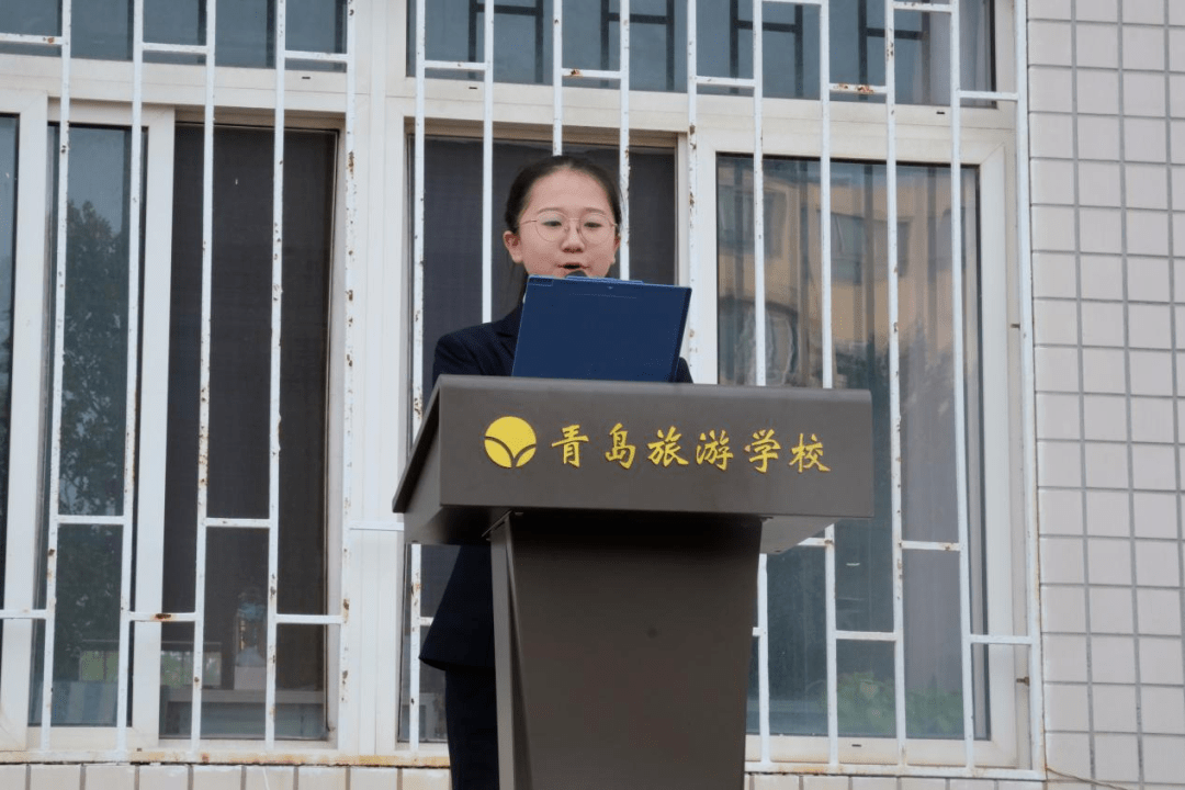 旅校快讯 | 青岛旅游学校举行第3周升旗仪式_服务_礼仪_国旗