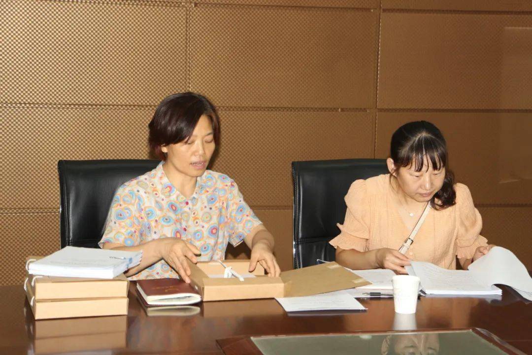 近日,襄阳市司法局党组成员,副局长蒋志华带队,到枣阳市,南漳县开展