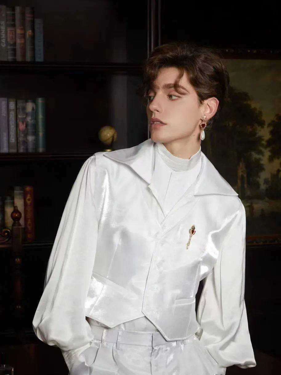 卷发|男生也要头包脸_back_call