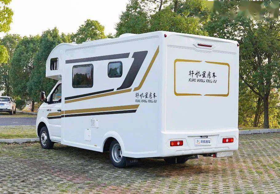 轩航房车凯马骏航系列 经典c型布局 配置丰富 兼具时尚和温馨_搜狐