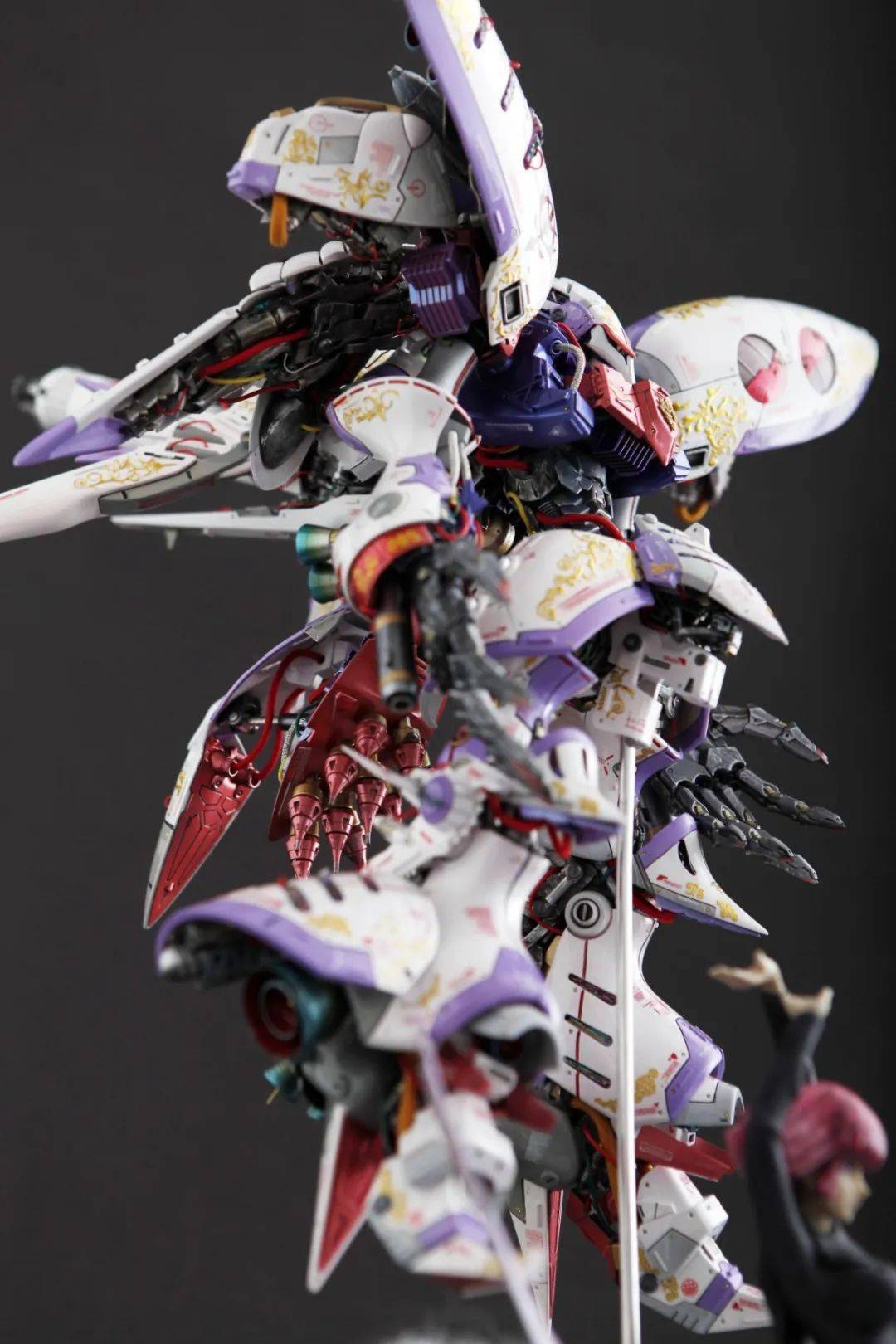 豪华的哈曼座驾,mg卡碧尼诅咒大变身_公众_改造_模型